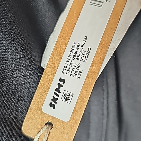 Skims Fits Everybody T-Shirt Demi Bra Intimate Underwire Lined Onyx Black 34DDDD - Picture 9 of 10